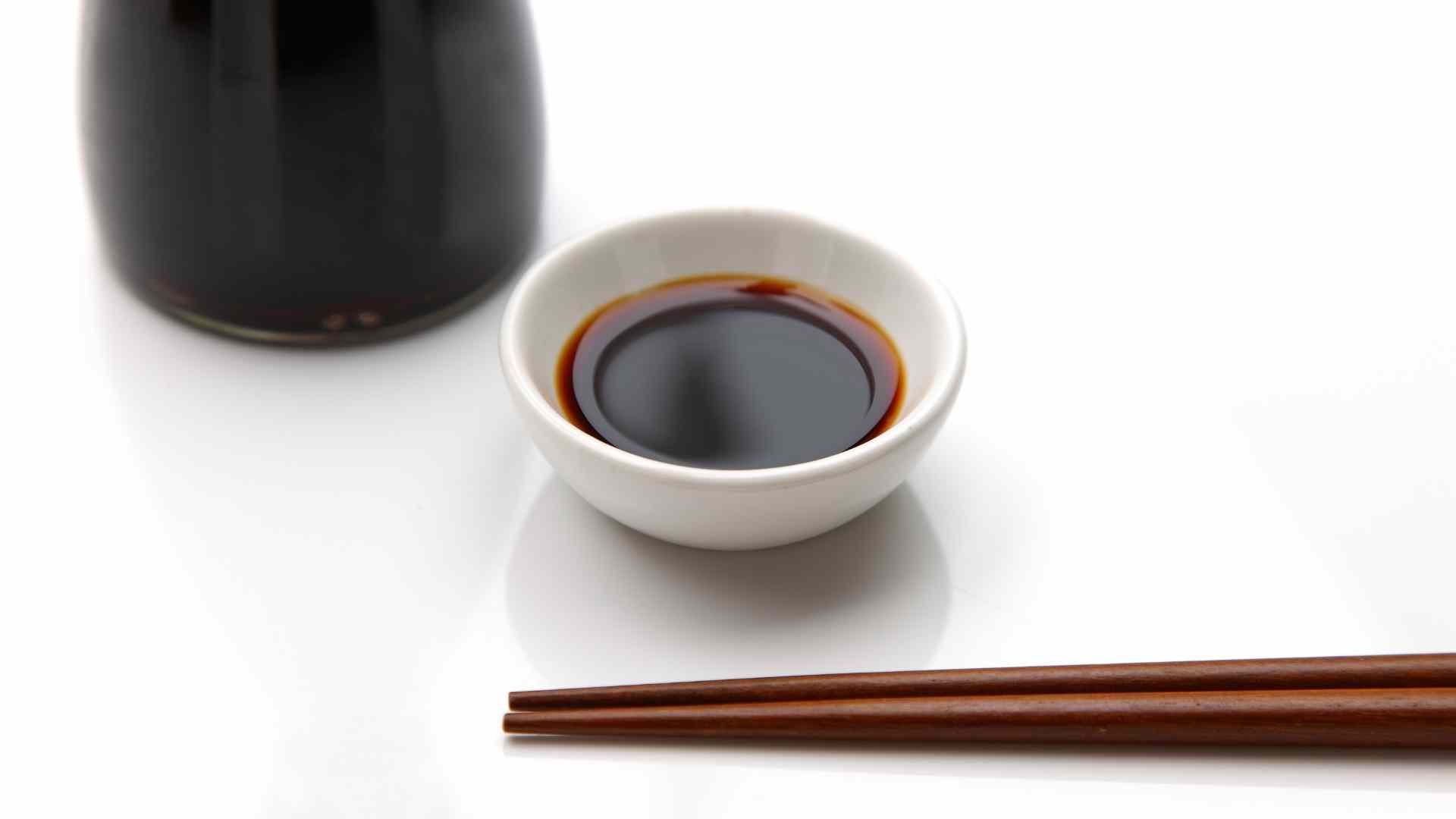 Is Soy Sauce Keto Friendly? 1 Net Carb But Its Not That Easy