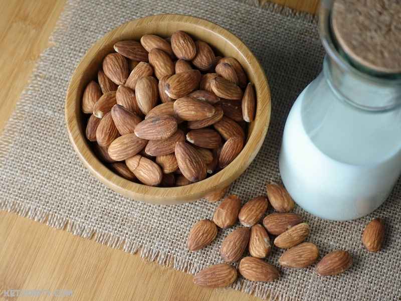 almonds keto