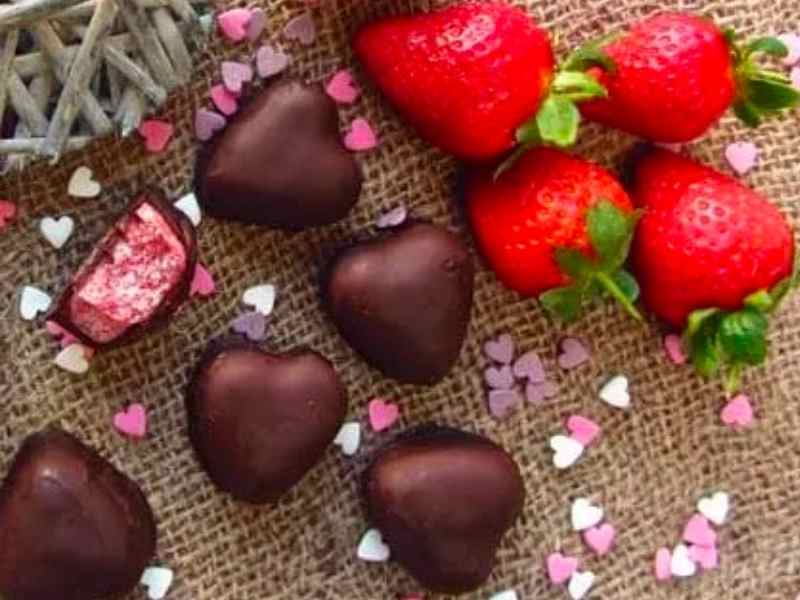 low carb desserts keto fat bombs - 25+ Low Carb Desserts - Sweet Recipes for the Keto Diet