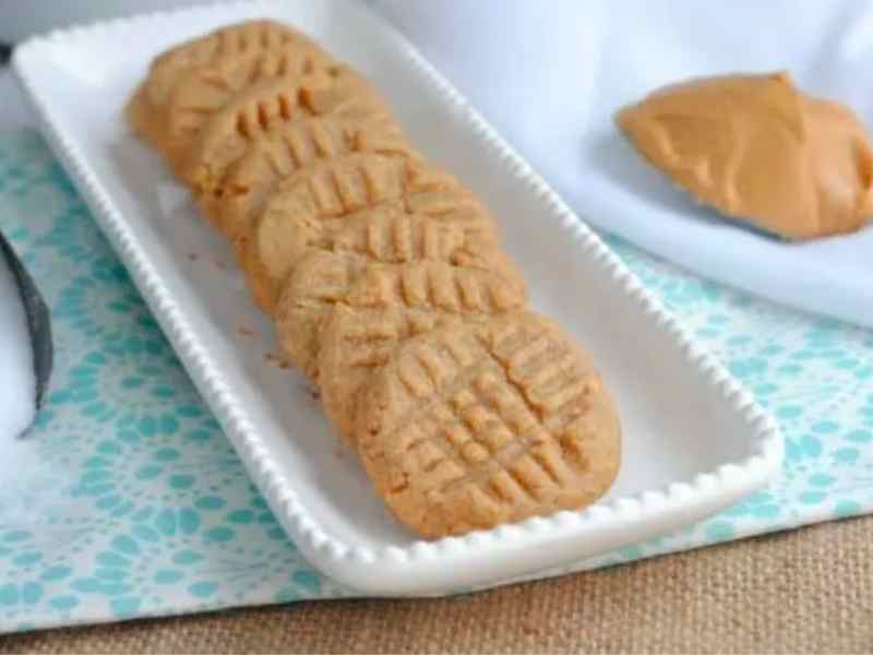 low carb desserts keto peanut butter cookies - 25+ Low Carb Desserts - Sweet Recipes for the Keto Diet