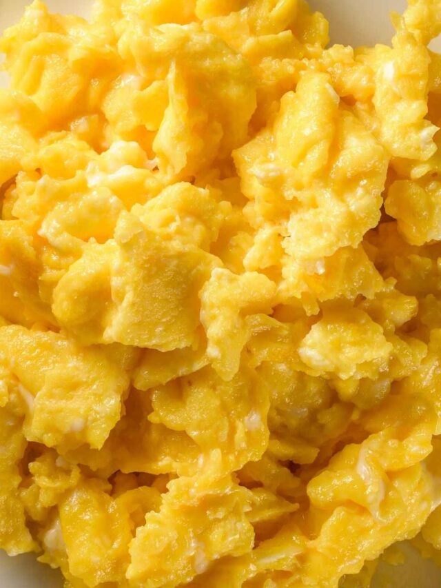 cropped-Ricotta-Scrambled-Eggs.jpeg