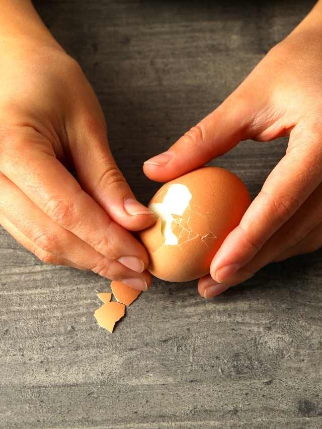 secret to easy peeling hard boiled eggs